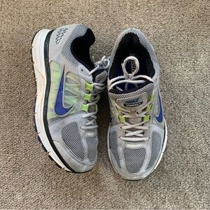Nike Mens Air Zoom Vomero 7 / Gray, Blue, Volt /  Mens US Size 9.5
